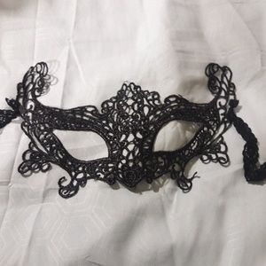 6 Lace masquerade masks (set of 6)
